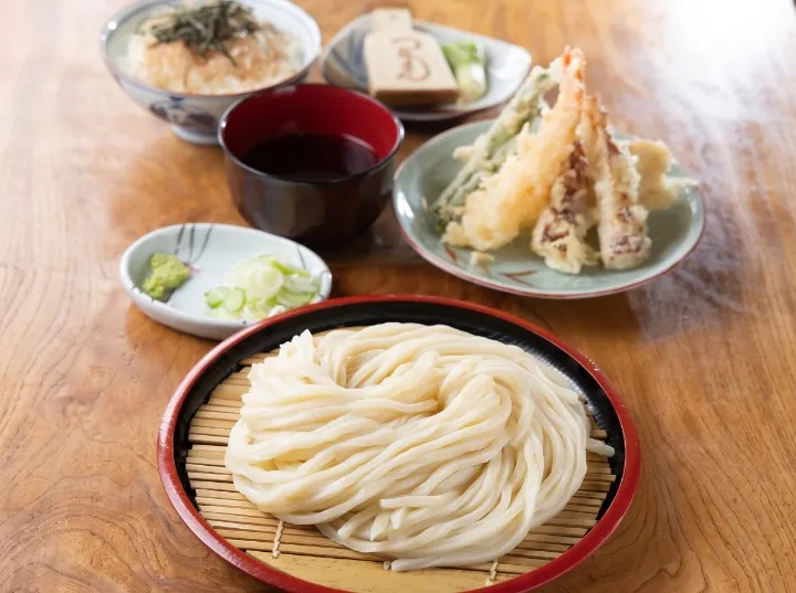 のど越しつるつるの麺と
本わさびのつんとくる刺激